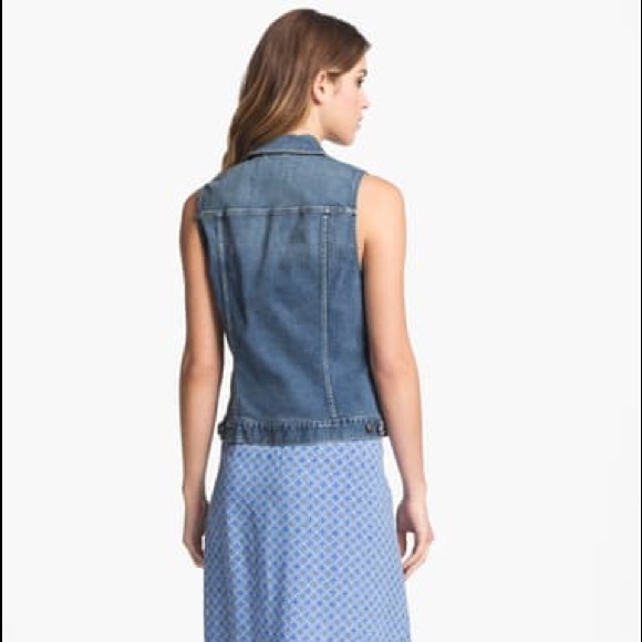 TWO BY VINCE CAMUTO Denim Vest - Picture 2 of 2